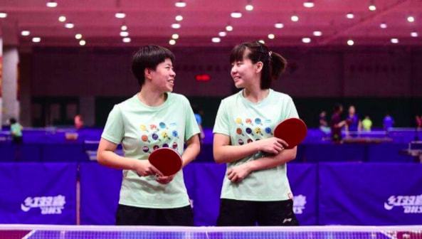 着不同的背 着不同的背