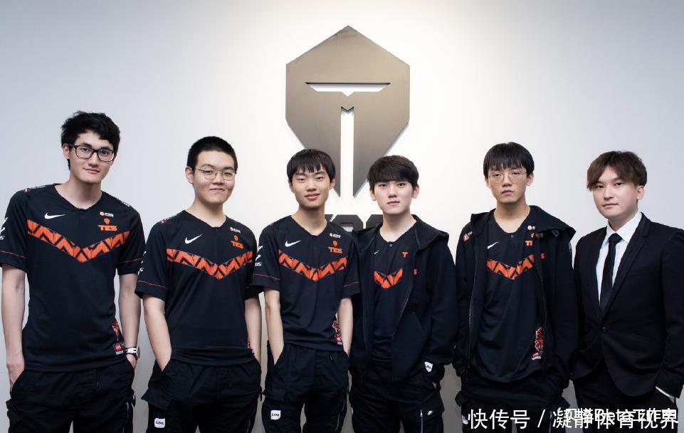 国足球不断 国足球不断